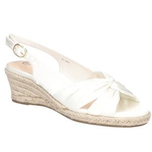 BELLA VITA KIMORA ESPADRILLE WEDGE SANDALS